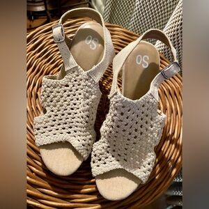 Sonoma Tan Woven cork wedges, Size 9